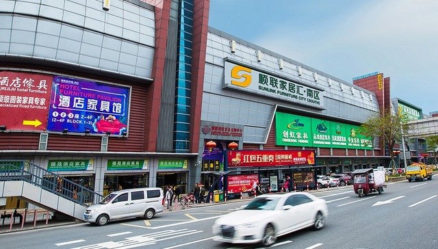 探访佛山家具“双子星”：陷入瓶颈，直播也帮不上忙｜一线经济笔记