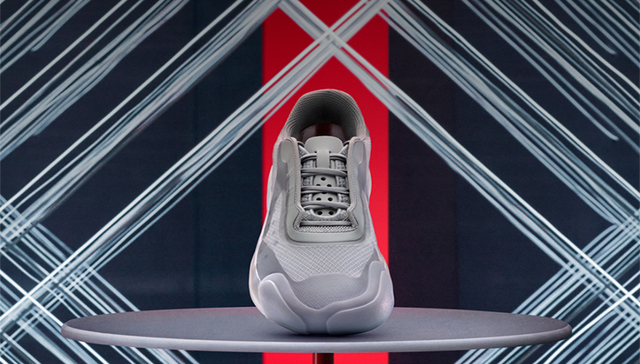 Yeezy库存销售重启，但阿迪连宣与巴黎世家、Prada合作寻找替代品