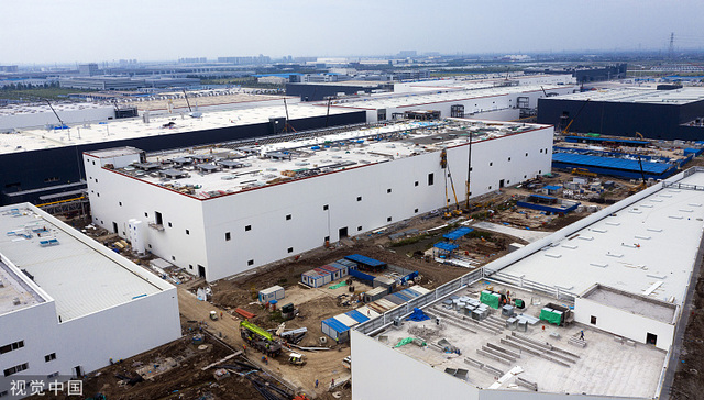 马斯克连夜赶往特斯拉上海超级工厂视察新款Model 3，44小时的访华“特种兵之旅”结束