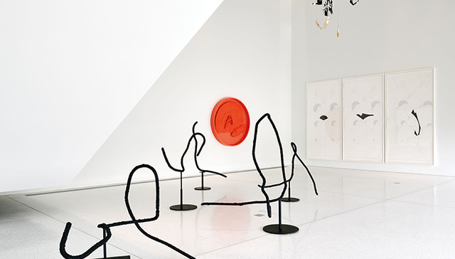 “万宝龙之家” 举办开幕一周年艺术特展，MIU MIU推出全新手袋ARCADIE | 是日美好事物