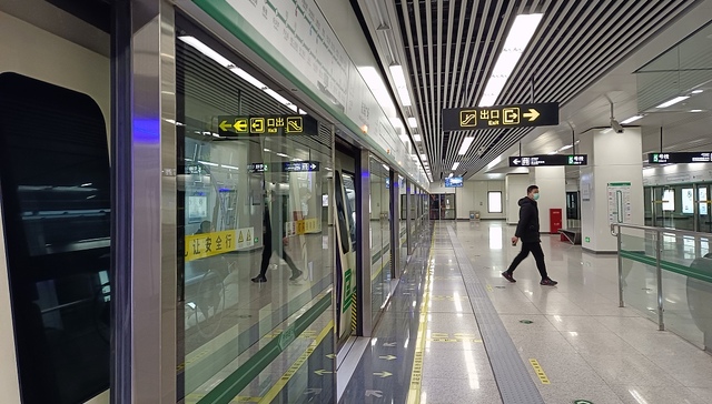 郑州地铁晚8点后1分钱乘车，能否带动夜经济发展？