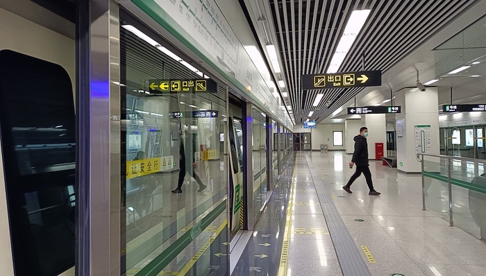 郑州地铁晚8点后1分钱乘车，能否带动夜经济发展？