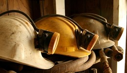 【追蹤】四川樂(lè)山山體垮塌致19人遇難：事發(fā)礦區(qū)，遇難者均為礦工