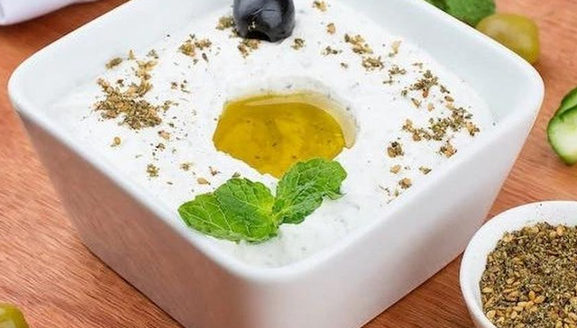 现制酸奶,新茶饮,高端化,