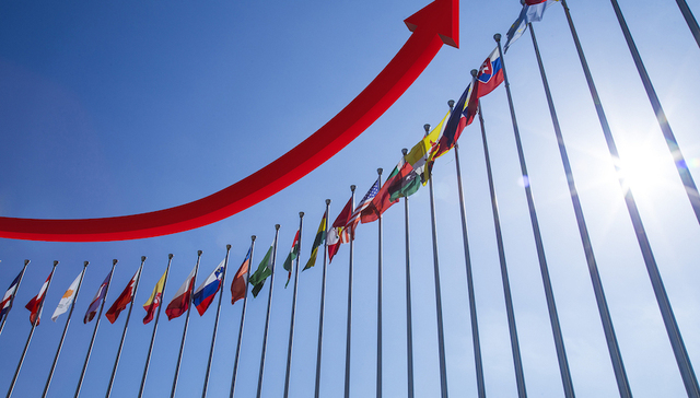 世行上调今年全球经济增长预期，但明年前景不乐观