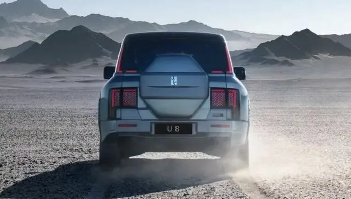 闪电快讯 | 比亚迪披露云辇-P技术细节 首搭车型仰望U8将获4项独有功能