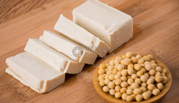 連續(xù)兩年虧損過億，惠發(fā)食品繼續(xù)“押寶”預(yù)制菜，董事高管欲減持