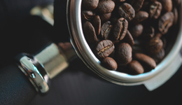 1元每杯“流血”刷量，库迪的血条还够吗？