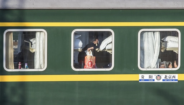 坐火车可以在线选铺位了，12306网站即日起试行