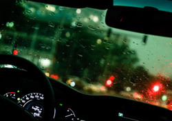 网约车司机内卷加剧：41人抢一单，等单不敢开空调