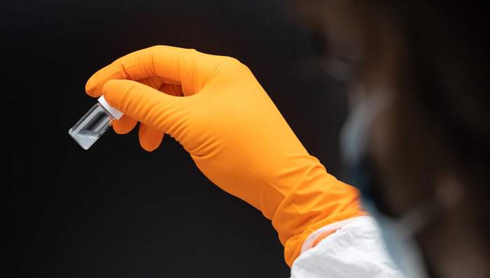 昔日明星药企嘉和生物PD-1上市被否，创始人此前已退出