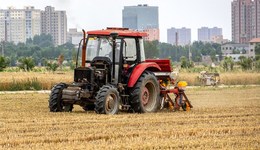 地方新聞精選 | 河南麥收歷時13天基本結束 江歌媽媽捐出69.6萬元賠償款