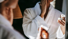 “輕醫(yī)美”到底成就了誰？