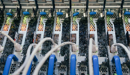 大模型浪潮推动之下，数据中心的“液冷时代”将给谁带来机会？