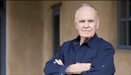 《老无所依》原著作者科马克·麦卡锡逝世，享年89岁