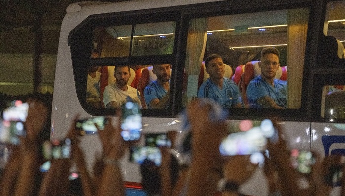 阿根廷中国行友谊赛开启在即，梅西淘金之旅状况频出