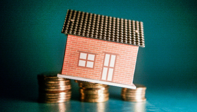 楼市销售分化：刚需退潮，豪宅“飘红”