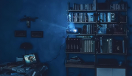 極米堅(jiān)果“互撕”背后，投影儀下半場怎么走