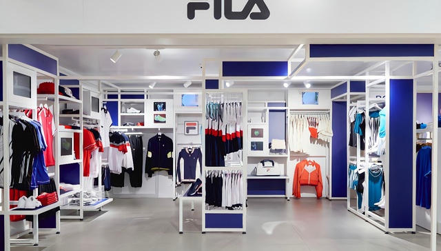 中国球员表现亮眼、多项赛事回归，运动品牌又战网球市场