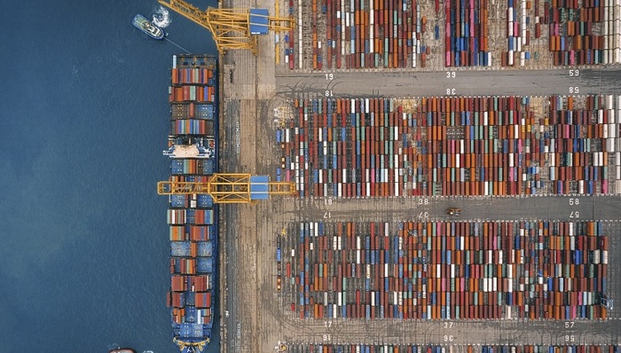 被嫌弃的跨太平洋航线：中联航运暂停美西电商快线、马士基降价求货源