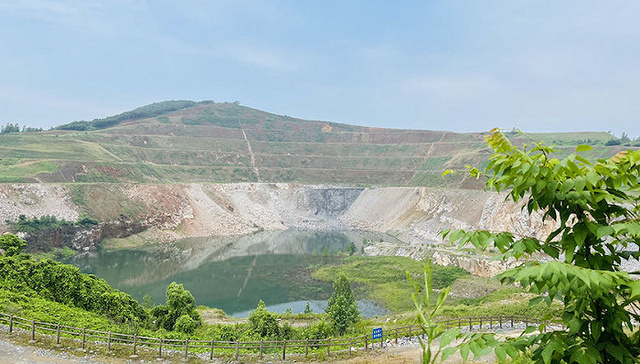 From abandoned mines to limpid streams waters: how banks profit from EOD