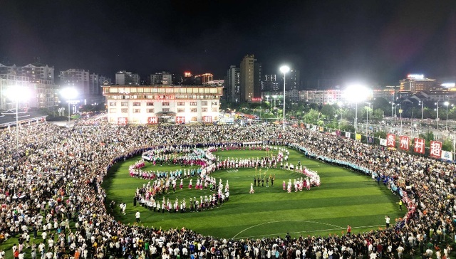 “村BA”、“村超”相继火爆，基层运动迎来办赛高峰