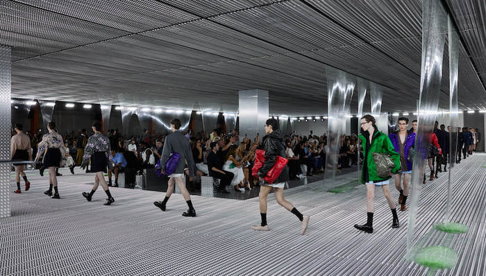 PRADA举办2024春夏男装时装秀，GENTLE MONSTER于星际中捕捉灵感｜是日美好事物