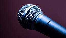 全民K歌深陷“泥潭”