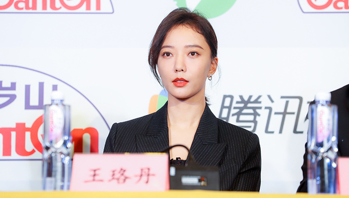 本届白玉兰奖“神仙打架”？评委王珞丹这样谈“高级的表演”