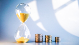 周亚辉，资本游戏明着玩