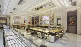 六福集团2023财年在内地新开超200家门店，收入不增反降