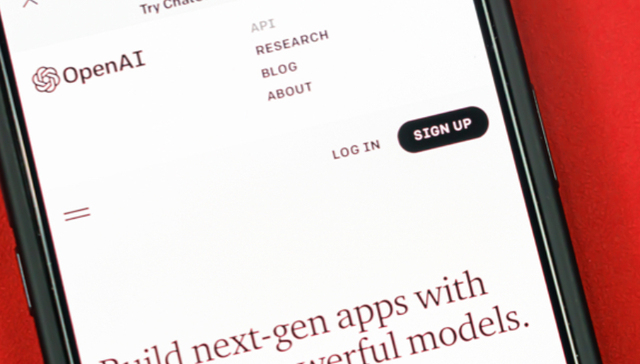 国内AI制药第一股英矽智能冲刺港交所：手握1.7亿美元赴港上市，核心产品最快位于临床二期