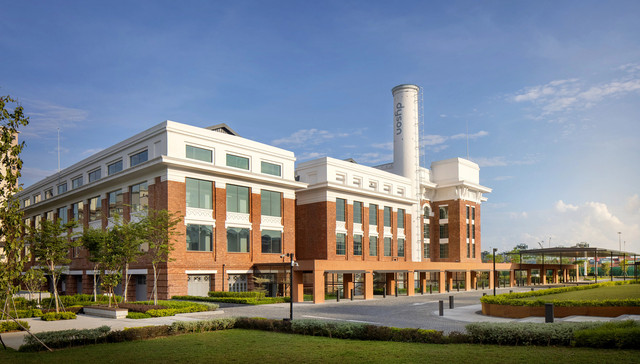 探访戴森全球总部：他们竟然改造了一座发电站