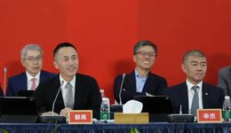 直击万科股东会：脱胎换骨进行时，郁亮回顾三年“百感交集”