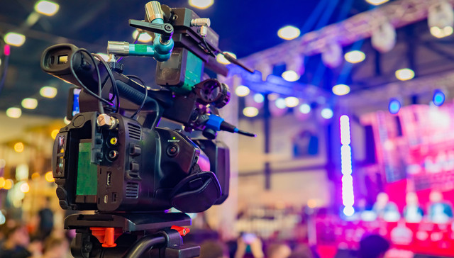 找模特拍图太贵？AI工具显现魔力的时候到了