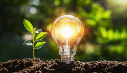 2022年上海產(chǎn)業(yè)結(jié)構(gòu)調(diào)整約500項(xiàng)，共減少綜合能耗1.6萬噸