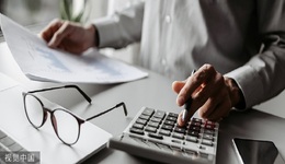 为追债悬赏2018万！栽在昔日“翡翠第一股”里的“中铁信托们”还能拿回多少欠款？