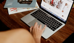 SHEIN再传上市：神秘跨境电商的荣光与隐忧