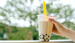 咖啡茶饮原料供应商德馨食品业绩增速骤减，和瑞幸热恋不到一年就降温