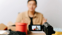 視頻號(hào)傍上“享壽族”