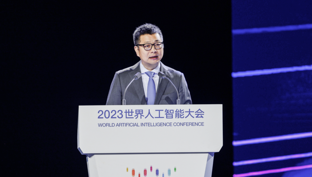 腾讯李强：算力、网络和数据是大模型底层基础设施的铁三角