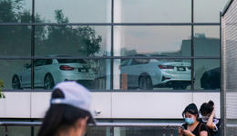 4S店经销商的至暗时刻：销量减半、亏损、退网