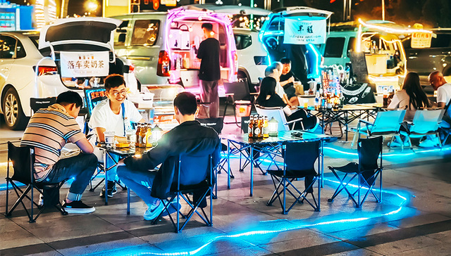 【图集】摆摊，年轻人的新出路？