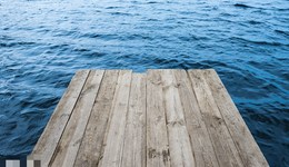 【追蹤】吉林浮橋爭(zhēng)議背后：當(dāng)?shù)卦鸪嘧銟?，有人冬季涉冰過河溺亡