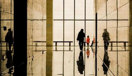 一份財(cái)報(bào)，救不了中免的“中產(chǎn)夢(mèng)”