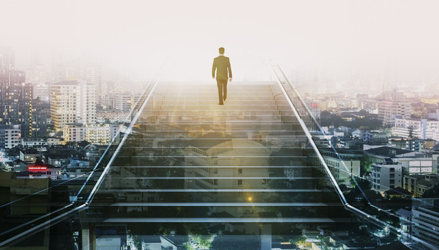 民企吸纳近七成高职毕业生，这五大行业最“吃香”