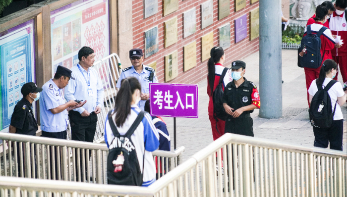 中考742分上专科，亏了吗？