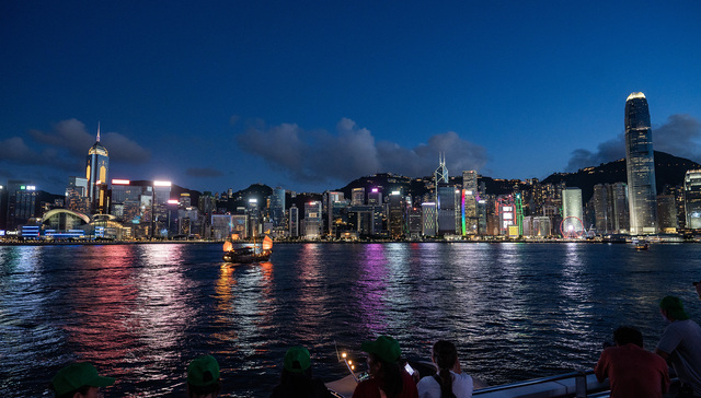 HK retail rallies, rents hold steady