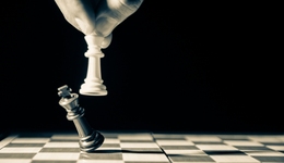 姚振华快急疯了