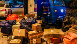 “客货邮”遍地开花，是解决快递进村的良药吗？